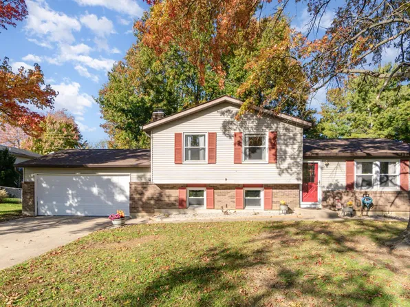 615 Regent Rd, Cincinnati, OH 45245