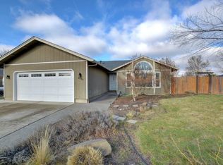 3335 Wellington Dr, Medford, OR 97504