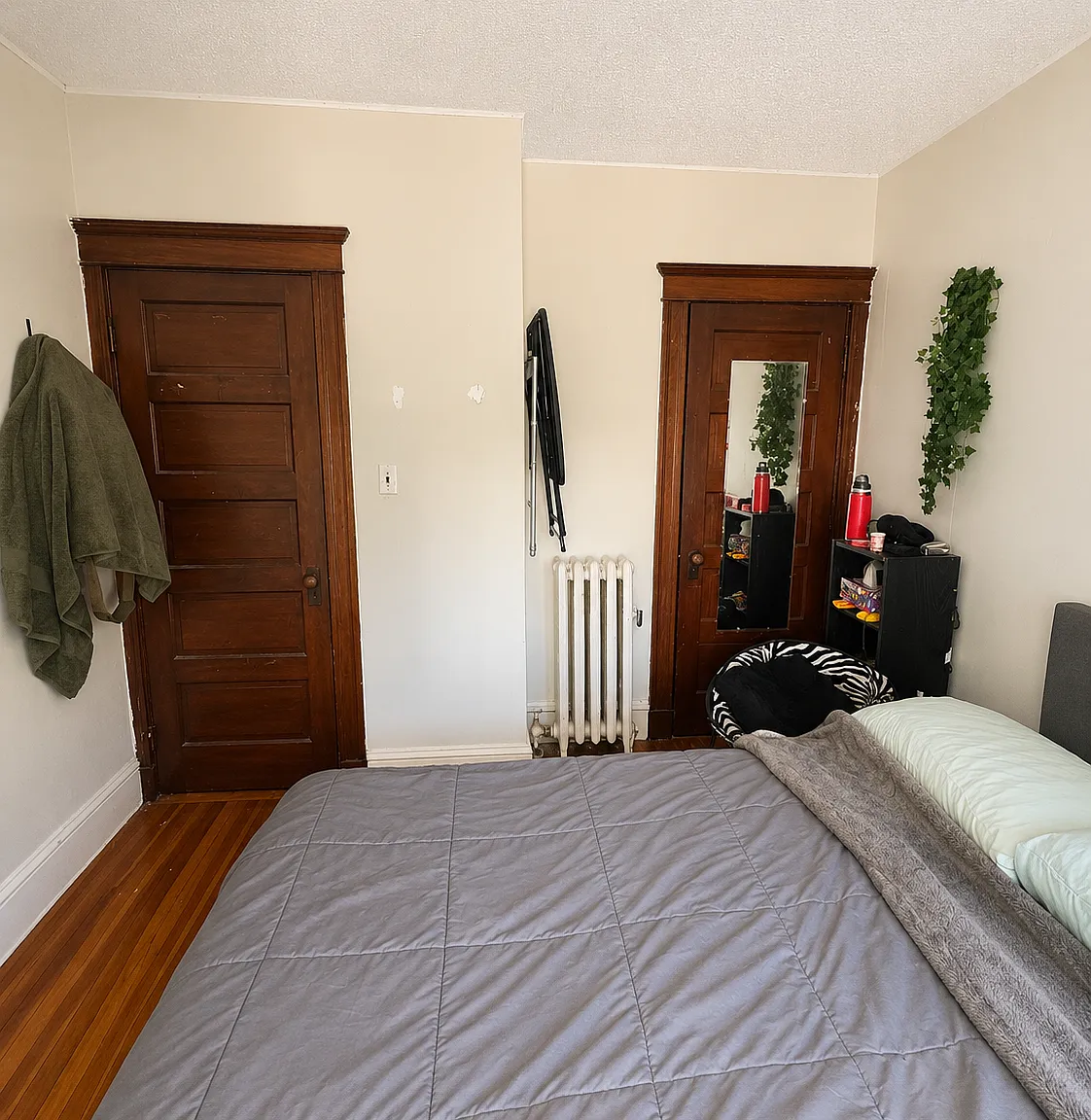 3 bed, 1000 sqft, $975 — Photo 3