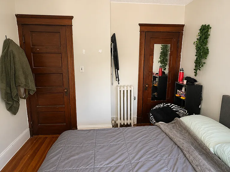 8 Brastow Ave #2L — Photo 3