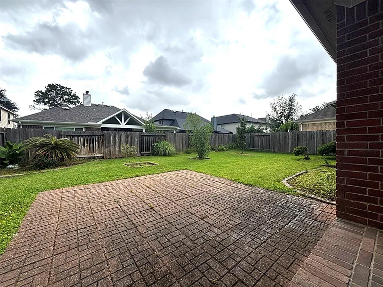 9514 Leaning Tree Ln — Photo 31