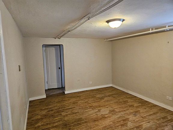3rd image of 1422 Jersey St