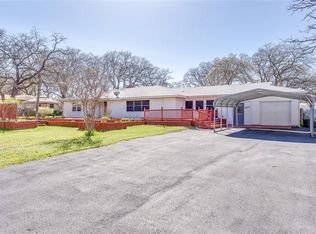 600 Williams Rd, Azle, TX 76020