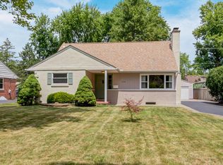 1948 Zollinger Rd, Columbus, OH 43221