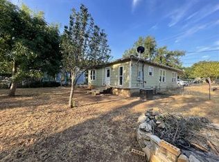 202 Lbj Dr, Johnson City, TX 78636