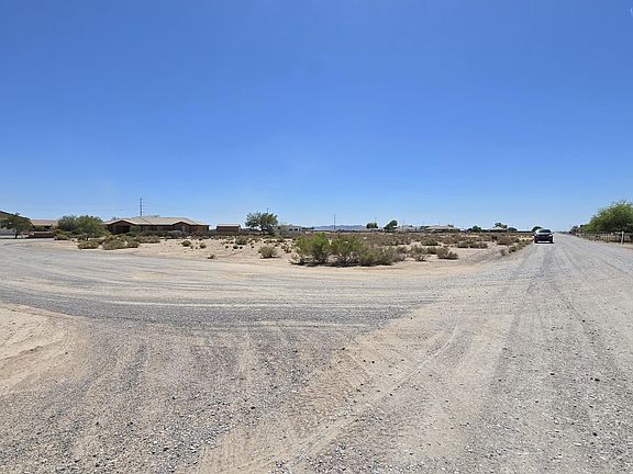 3rd image of 1035 W DAVID Lane #-