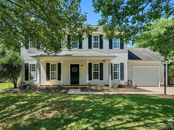 4119 Huntmeadow Dr, Charlotte, NC 28269