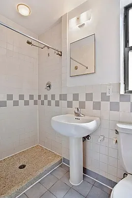 Rented by UbiQ NY | media 13