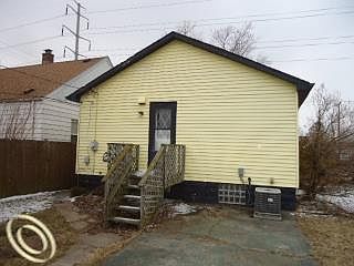 4th image of 1871 Electric St
