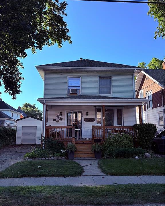 1st image of 158 Lorne Ave