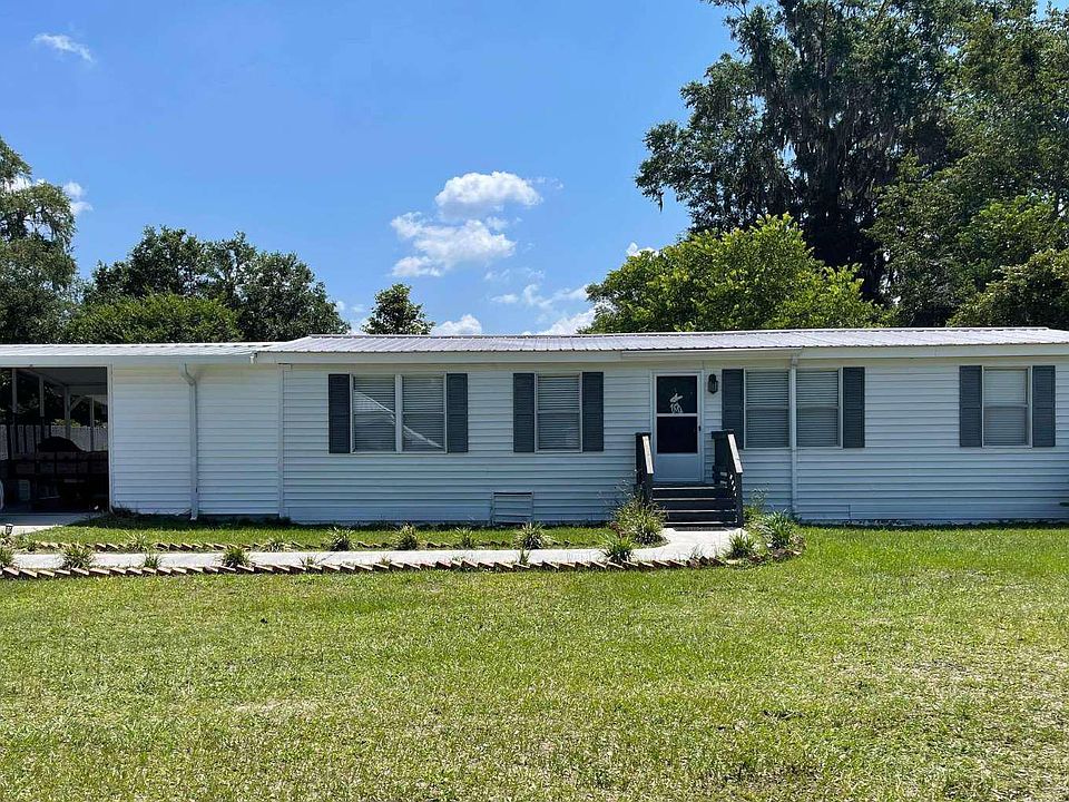 1st image of 135 SE Scarlett Way