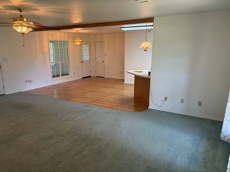 3606 Highway 71 E — Photo 8