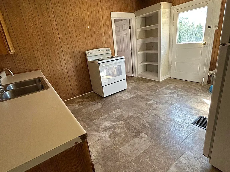 3266 N Old Trl — Photo 4