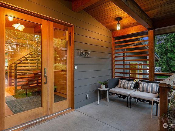 3rd image of 12937 63rd Avenue NE