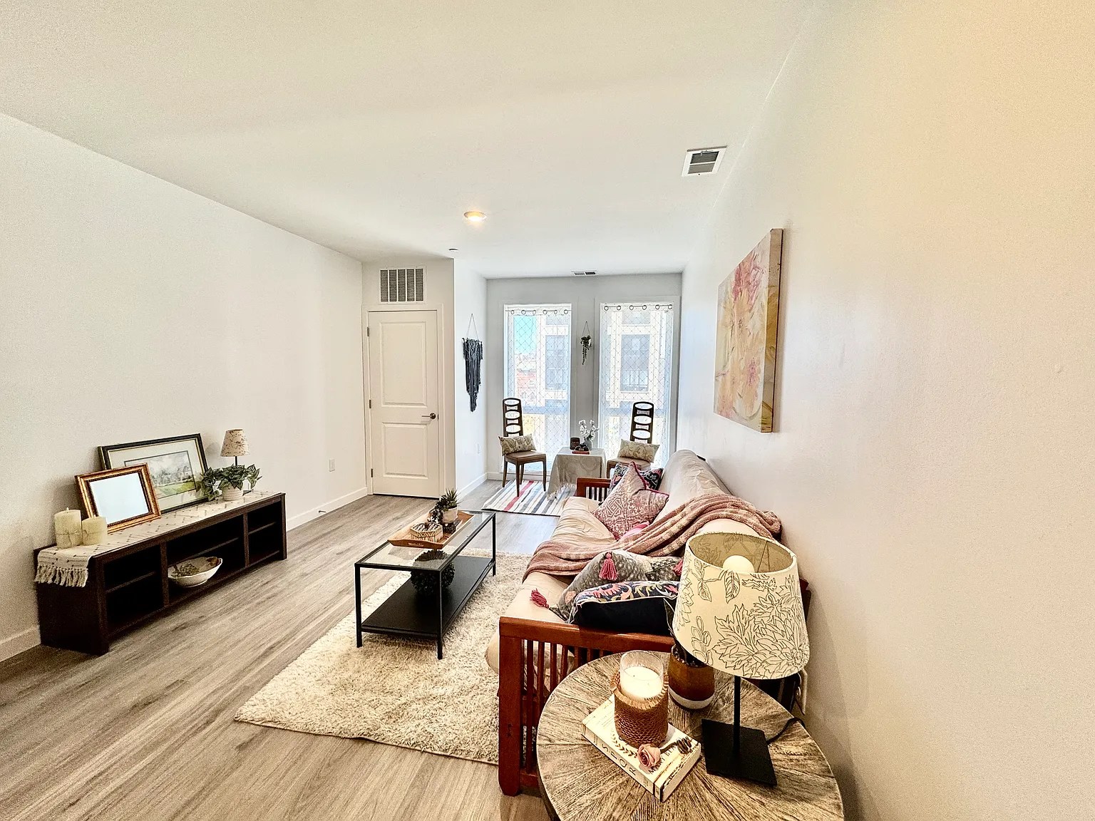 1 bed, 720 sqft, $1,615 — Photo 4