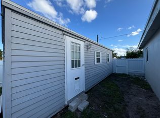 1041 SW 29th Way, Fort Lauderdale, FL 33312