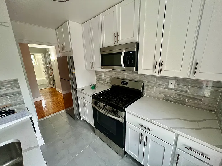 69-35 186th Ln #1B — Photo 2