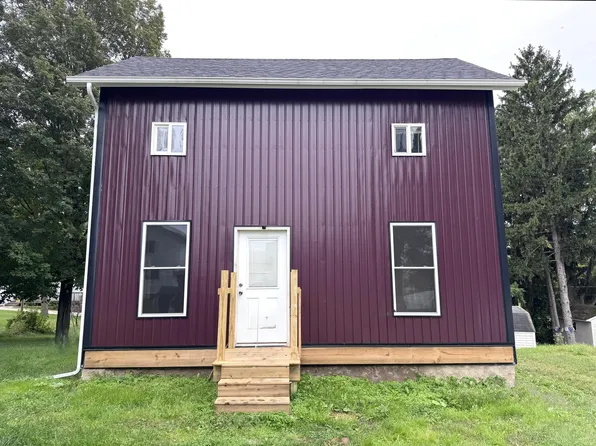 6610 E Berrien St, Eau Claire, MI 49111