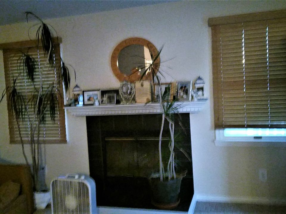 2nd image of 6B Manitoba Ave