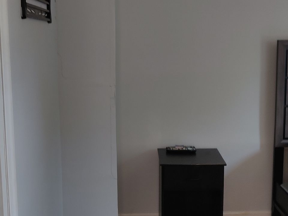 1st image of 10723 Fern Pl #1