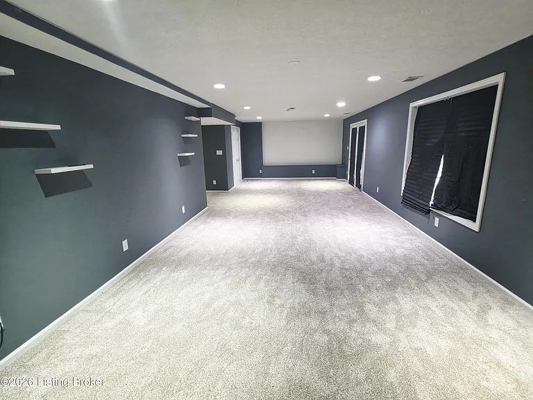 11036 Symington Cir — Photo 37