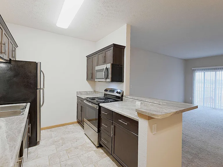Gateway Park Apartments — Photo 42