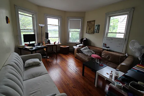 29 Magnolia Ave #1 Photo 1