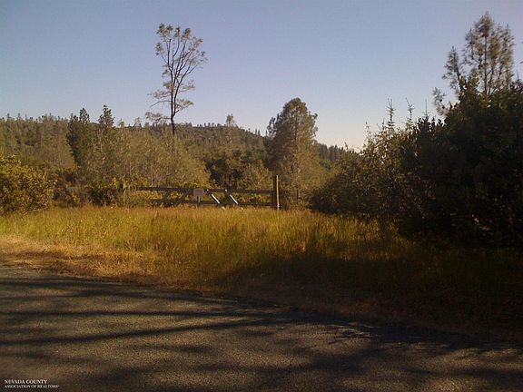 4th image of 12155 Gillham Ct
