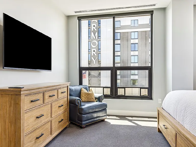5 W Mendenhall St #417 — Photo 4
