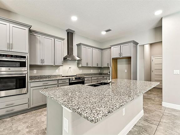 5th image of 12487 Hooker Rd