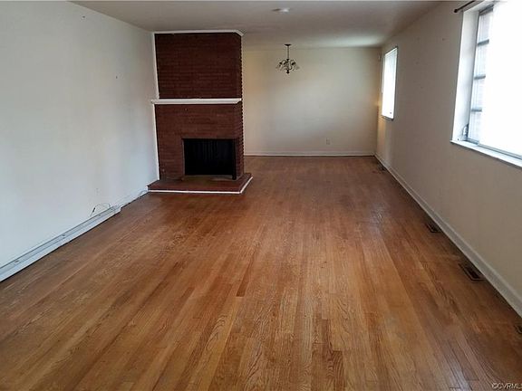 3rd image of 2209 Northumberland Ave