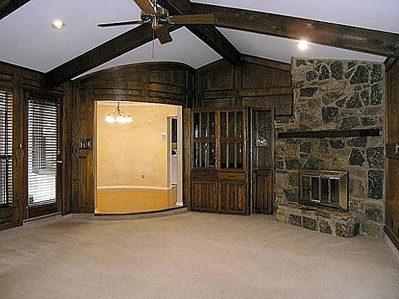 2nd image of 1411 Woodbine Ct