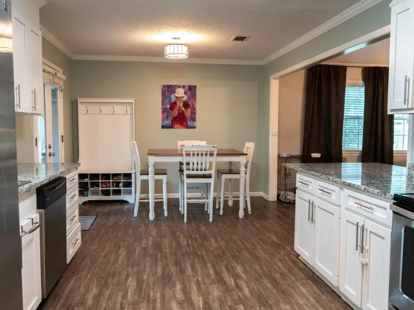 608 Southeast Cir, Hattiesburg, MS 39402