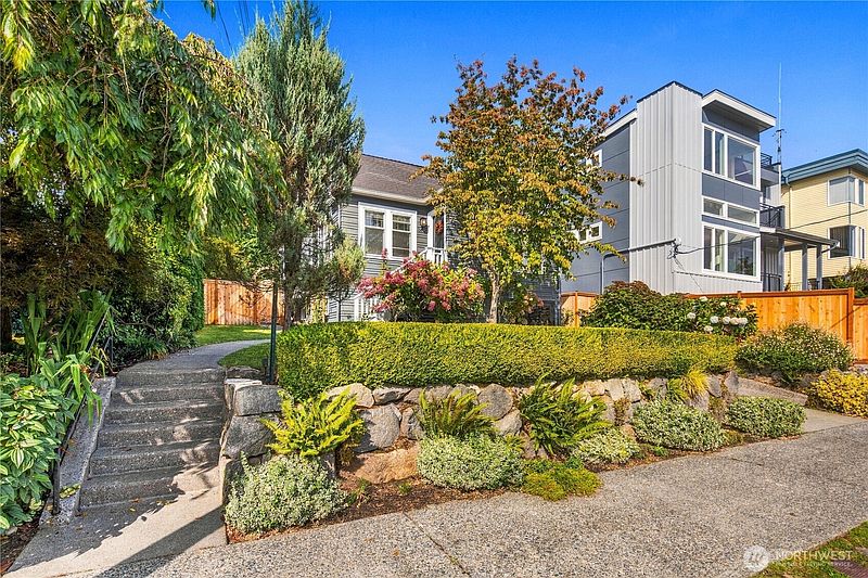 2nd image of 3613 35th Avenue SW