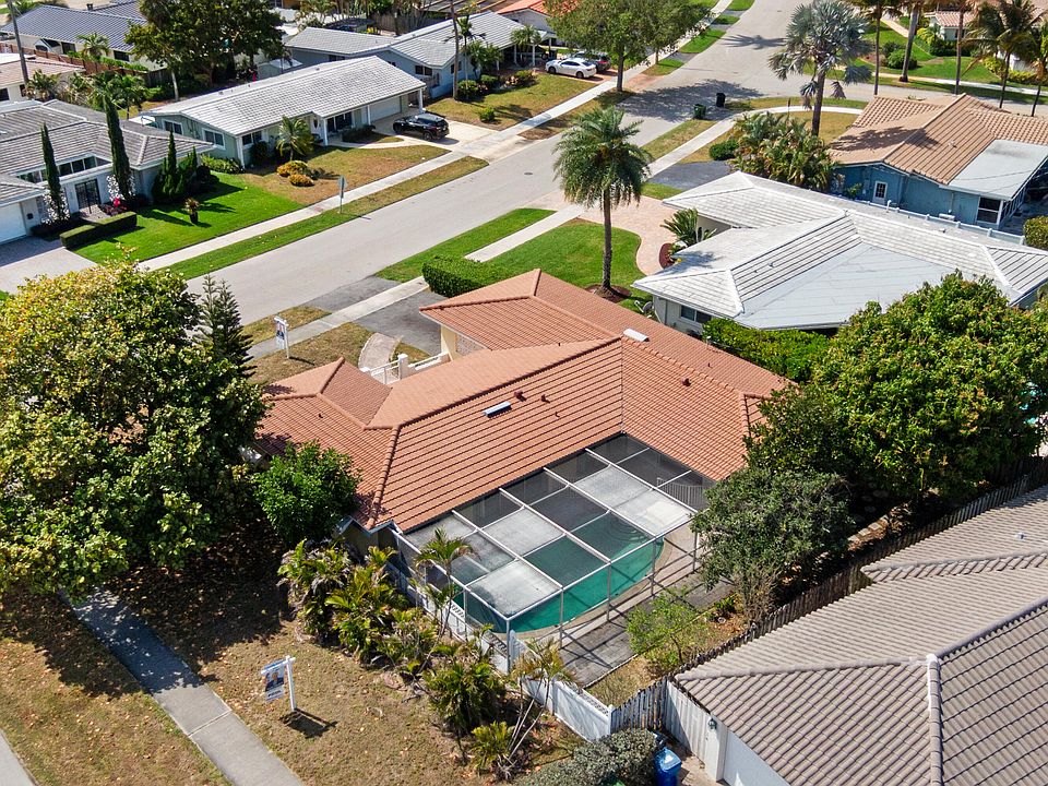 1st image of 2129 NE 60th Street