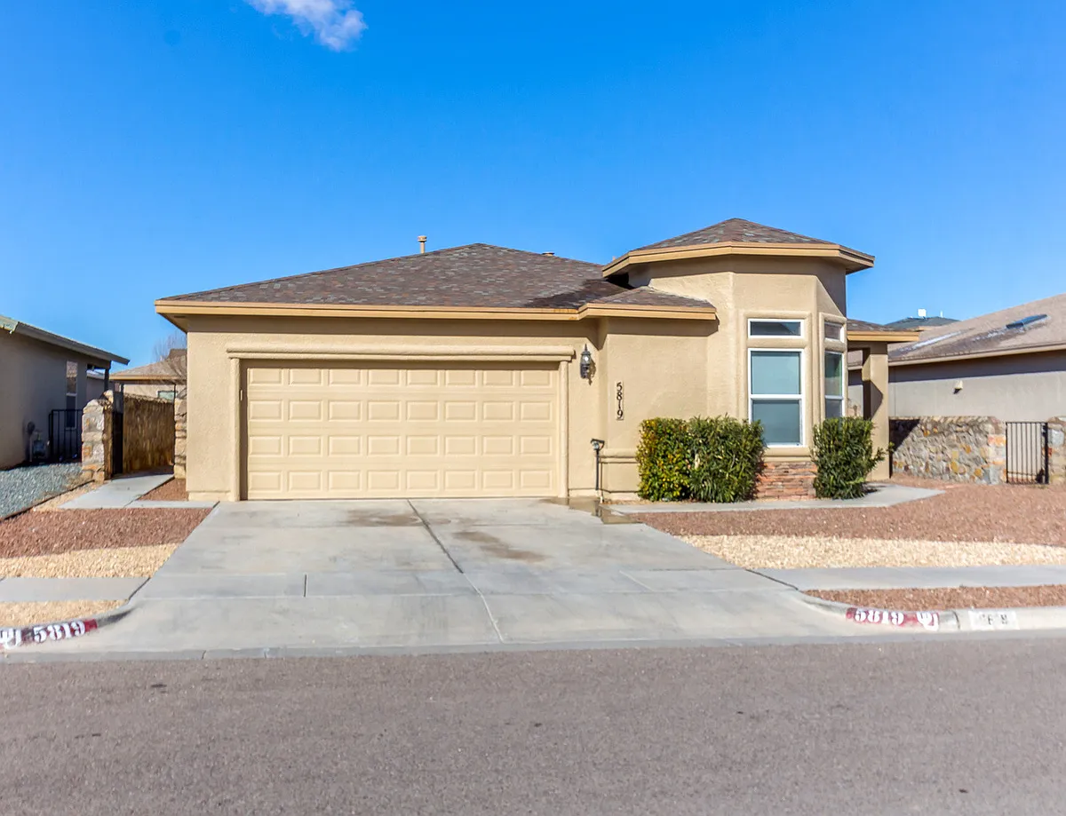 Building Photo - 5819 Redstone Rim Dr