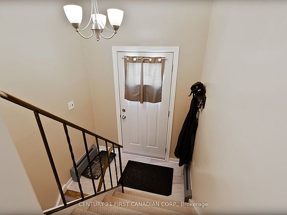 4th image of 332 Base Line Rd W