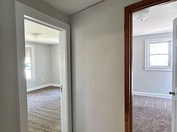 4th image of 457 Woodland Ave