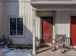 375 Woodlake Dr, Marlton, NJ 08053