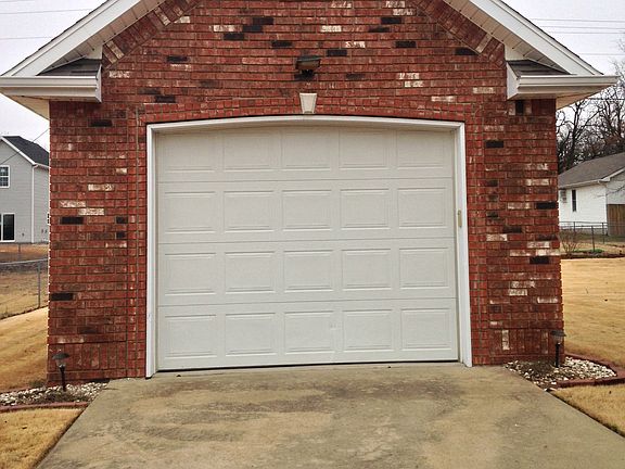 Detached garage 16 x 24