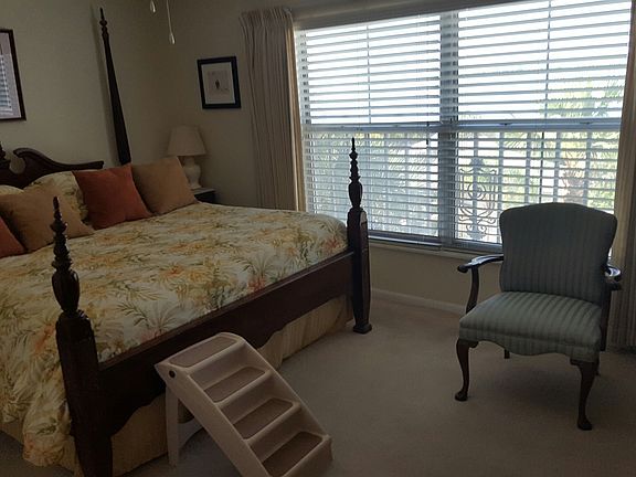 5th image of 601 N McDonald St #305