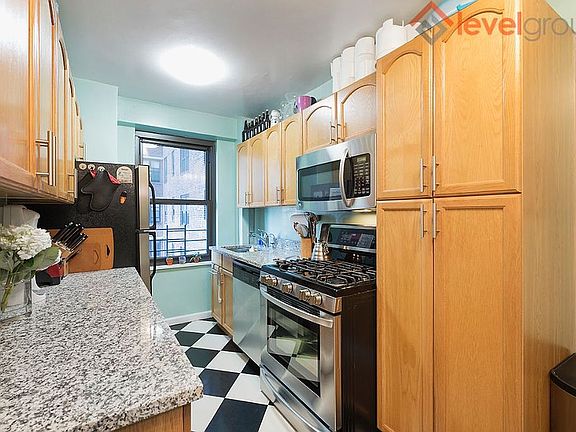 4th image of 264 Broadway Unit B605