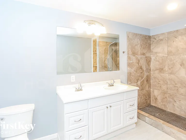 1502 Kingston Dr — Photo 16