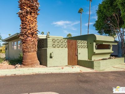 82 Santa Monica St, Palm Springs, CA, 92264