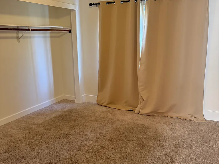 1620 N Avenue 55 — Photo 13