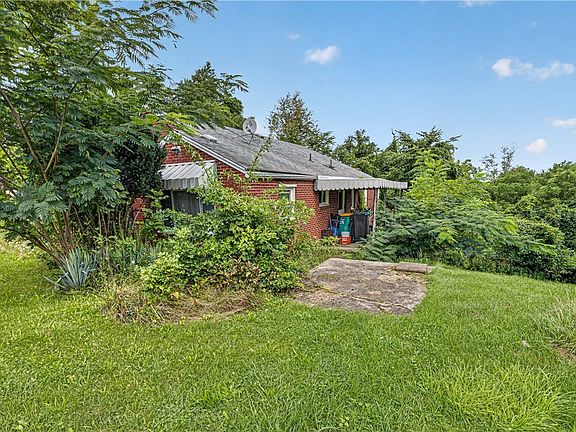 2nd image of 4194 Battle Ridge Rd