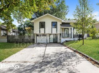 1209 SW Mission Pl, Lees Summit, MO 64081