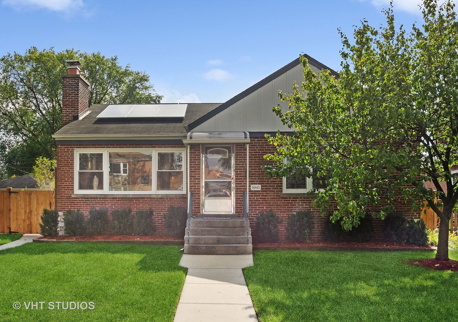 5045 Crain St, Skokie, IL 60077 Zillow