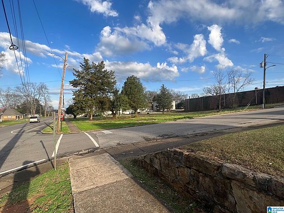 3rd image of 300 & 308 Snow St #0