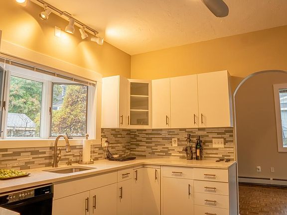 2nd image of 40 Hildreth St Rear 1